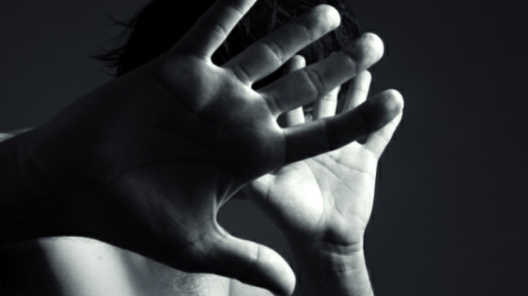 Maltratta la madre per dieci mesi: denunciata una 28enne