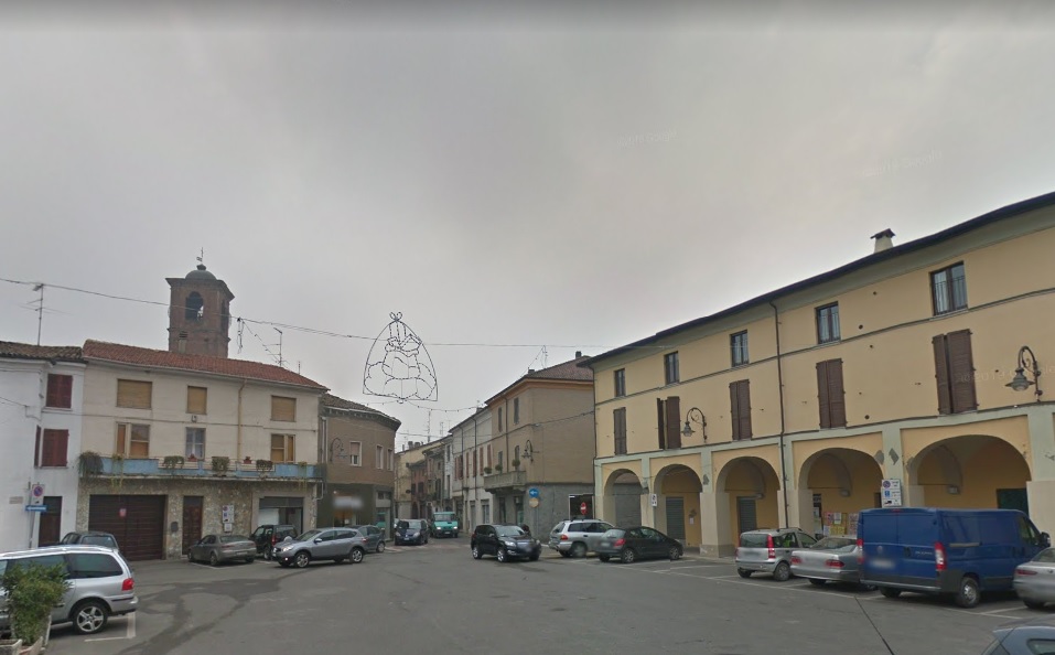 Incidente in centro a Sale: ubriaco alla guida e denunciato