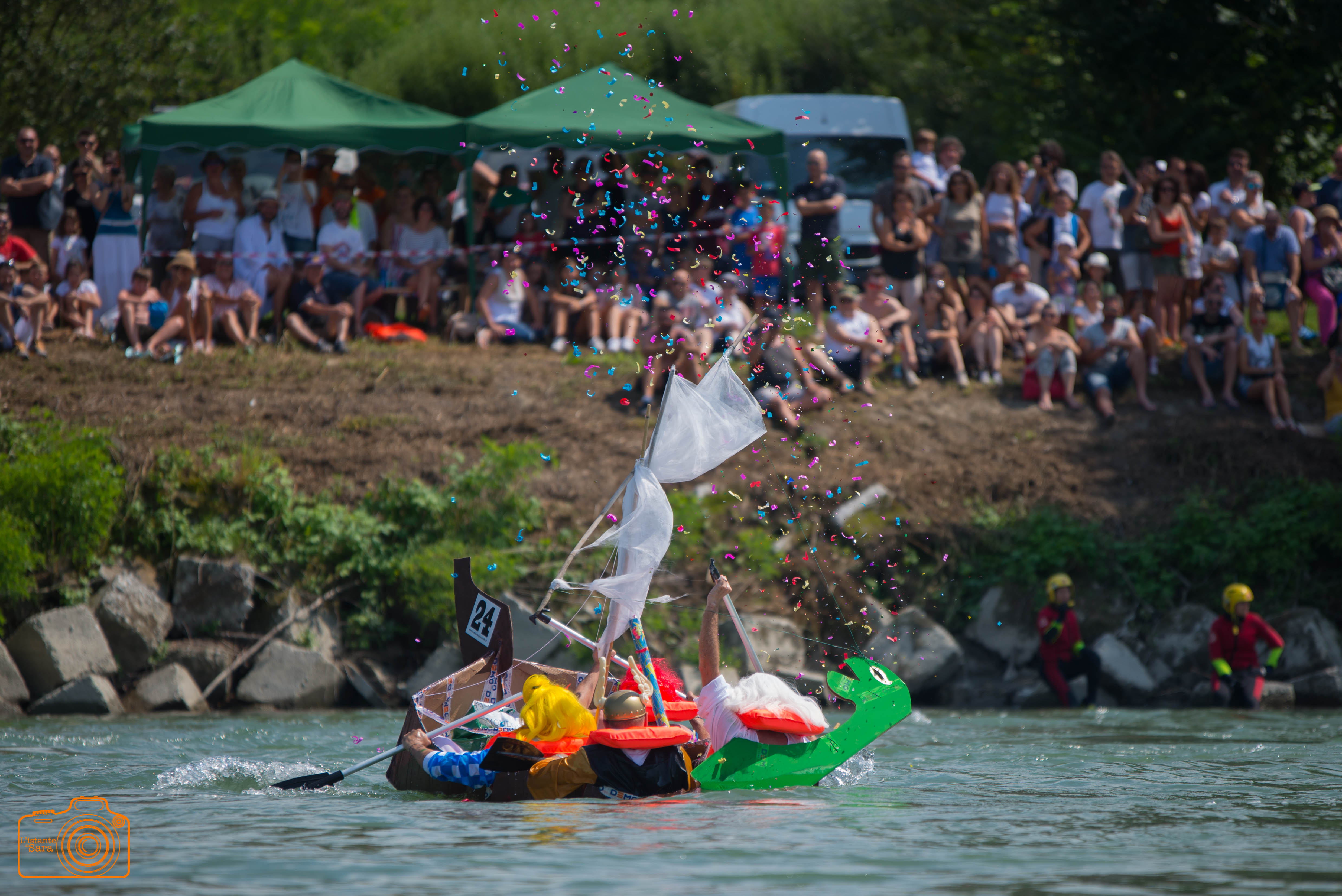 Domenica 14 luglio cartone e scotch vs acque del Po: la barca “Galleggia o non galleggia”?