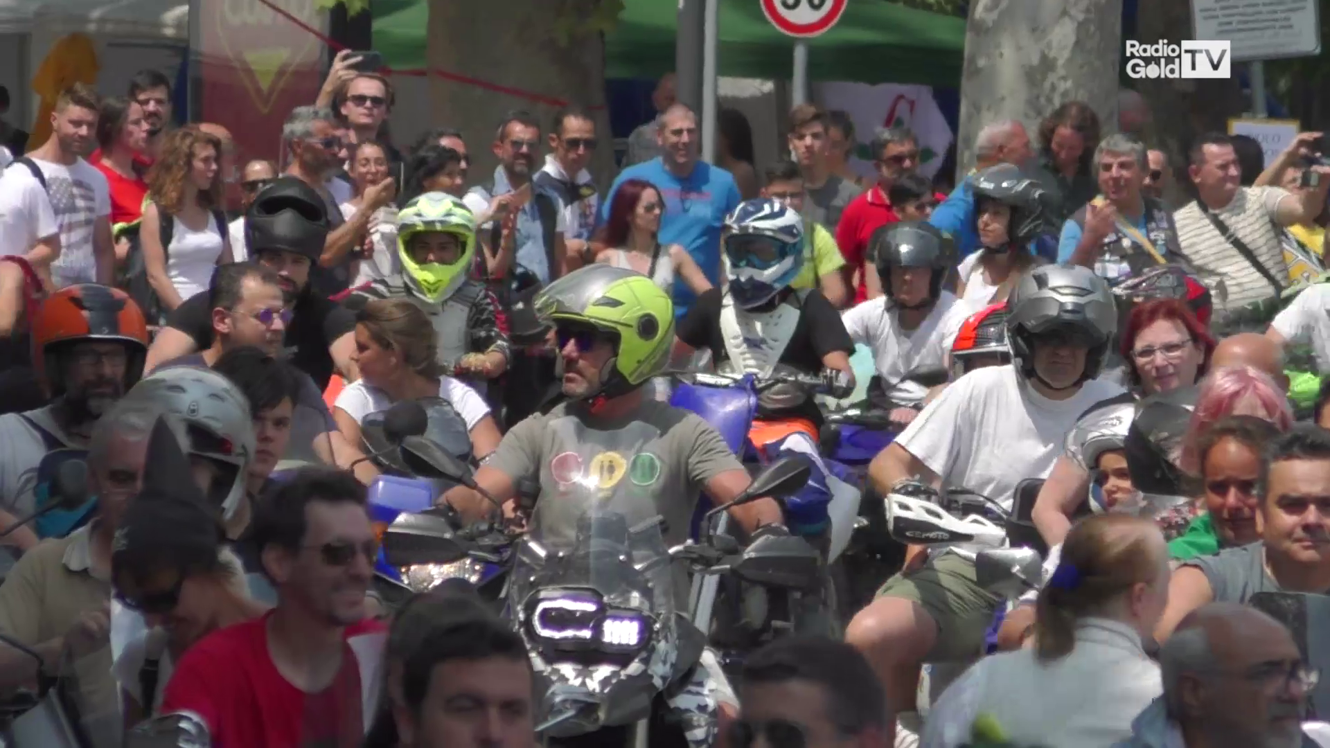 Oltre un’ora di sfilata al Motoraduno ‘della Madonnina’ e 30% in più di iscritti