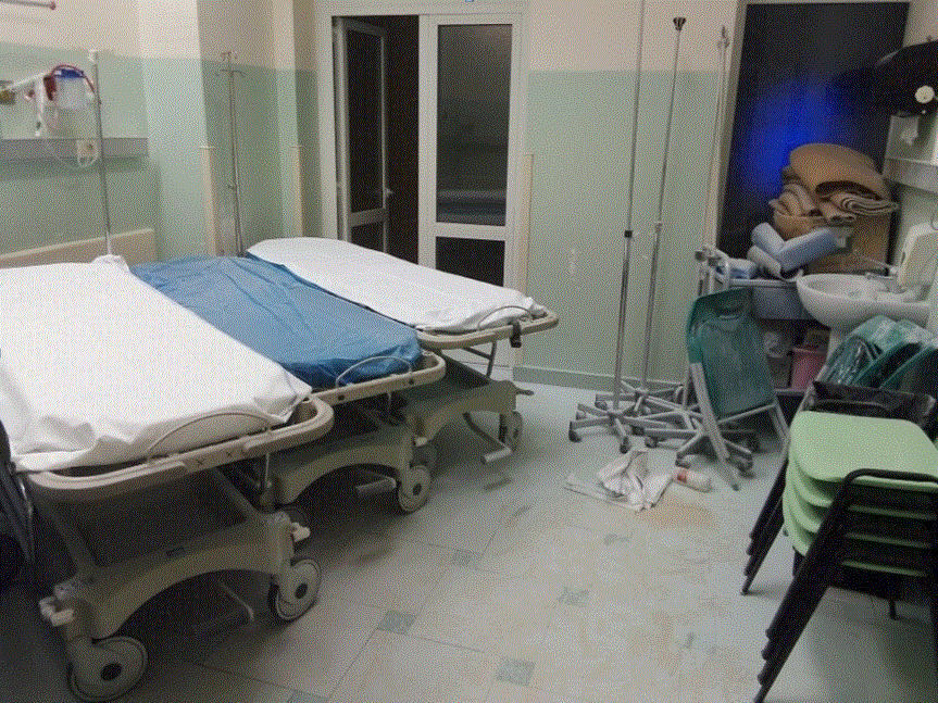Semina il panico al pronto soccorso di Casale: arrestato