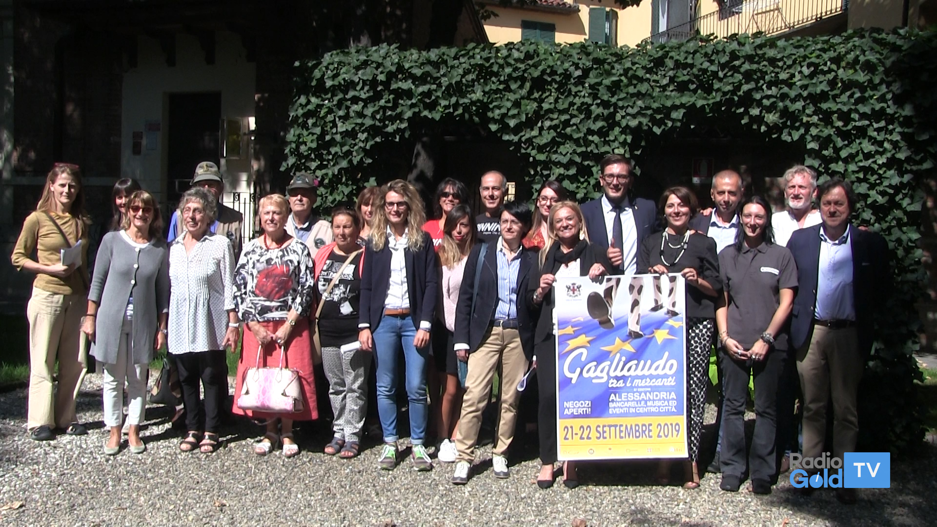 Shopping, spettacoli e scacchi viventi a Gagliaudo tra i mercanti