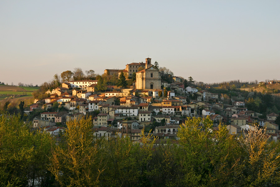 Cittadini “coprogettisti” di un paese nuovo. Un laboratorio per immaginare “La Monferrata”, paese del futuro