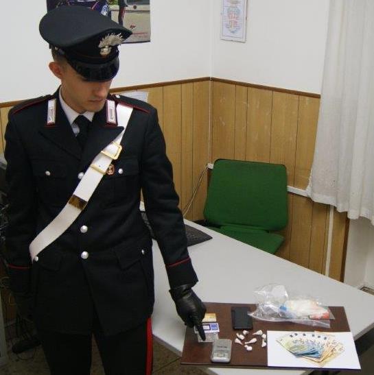 Uomo arrestato a Novi Ligure per spaccio e detenzione di stupefacenti