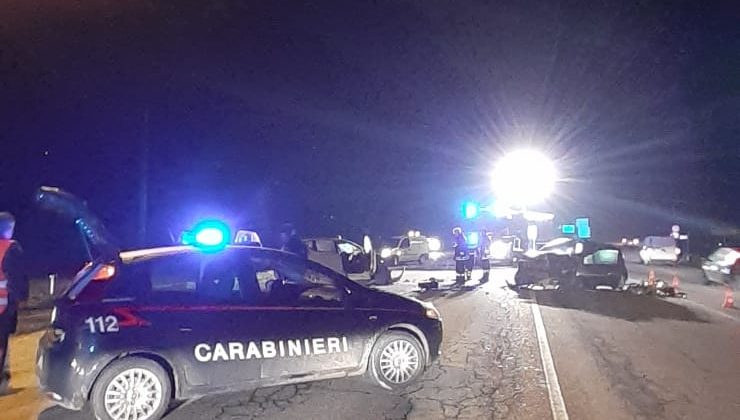 Incidente Tra Due Auto A Ozzano Due Feriti Gravi E Un Morto