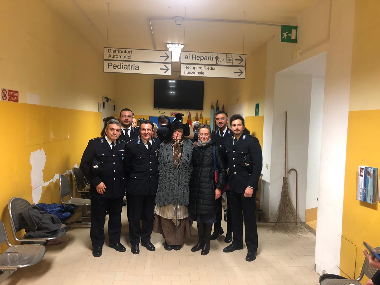 La Befana all’Ospedaletto: ai bimbi i regali della Polizia Penitenziaria