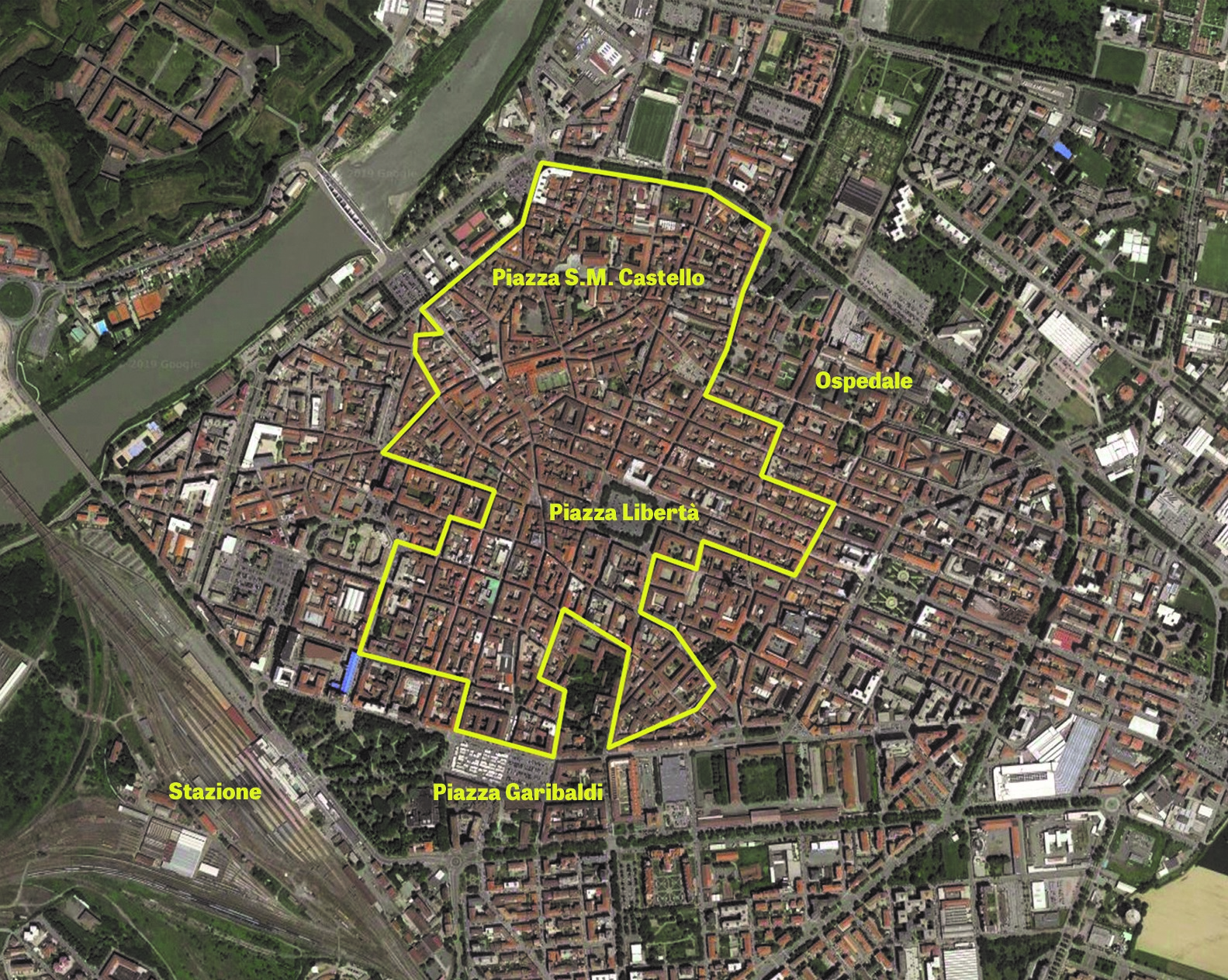 Il centro di Alessandria chiuso alle auto sì o no? È tempo di decidere quale strada prendere [SONDAGGIO]