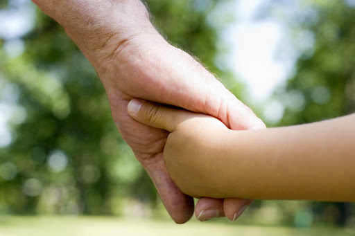 Coronavirus, Questura su spostamenti: “Sì ai parenti baby sitter in assenza genitori”