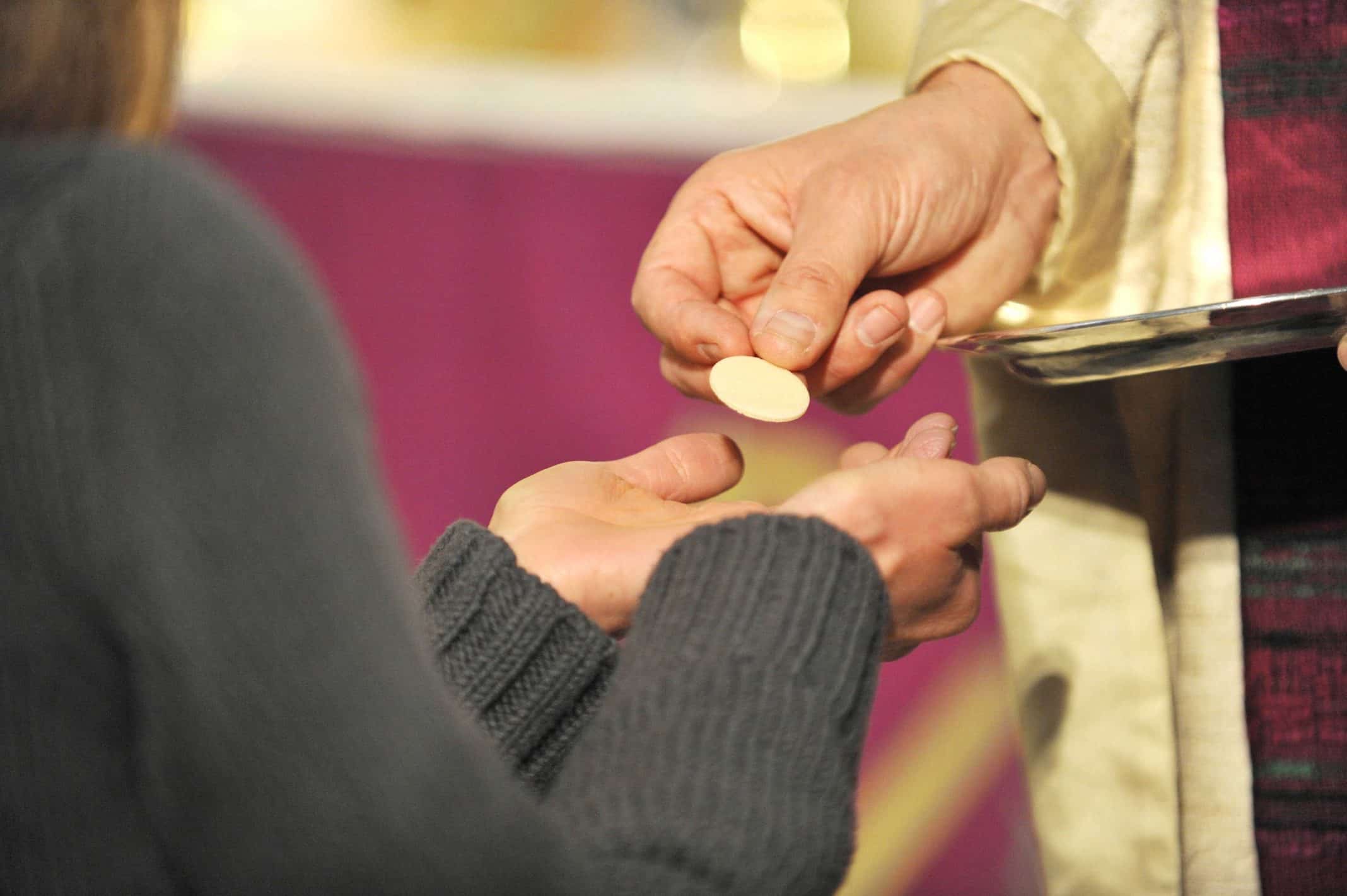 Coronavirus: riprendono i funerali in chiesa e le messe nei giorni feriali