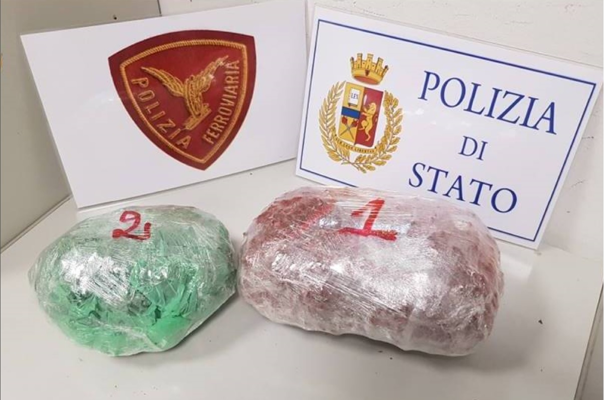 Trovato sul treno con 800 grammi di marijuana: arrestato dalla Polfer