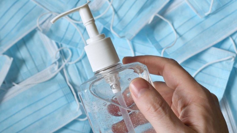 Gel igienizzante prodotto dai laboratori Arpa: arrivati a 8 tonnellate