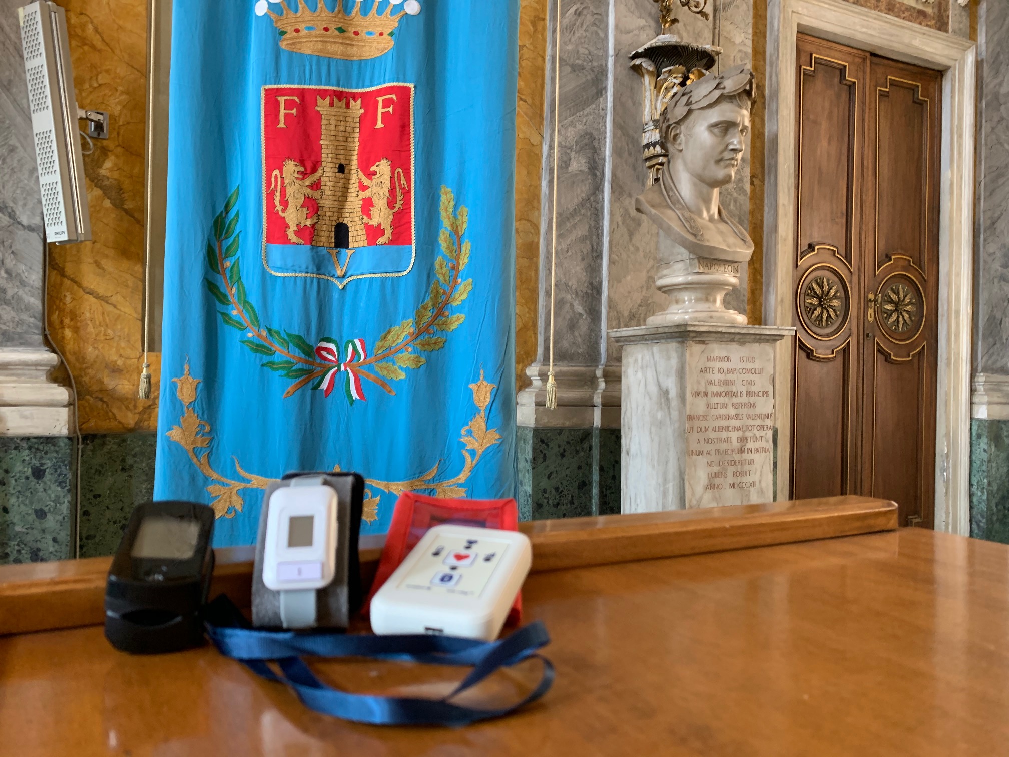 A Valenza parte la telemedicina per monitorare in tempo reale i pazienti covid: consegnati i primi kit