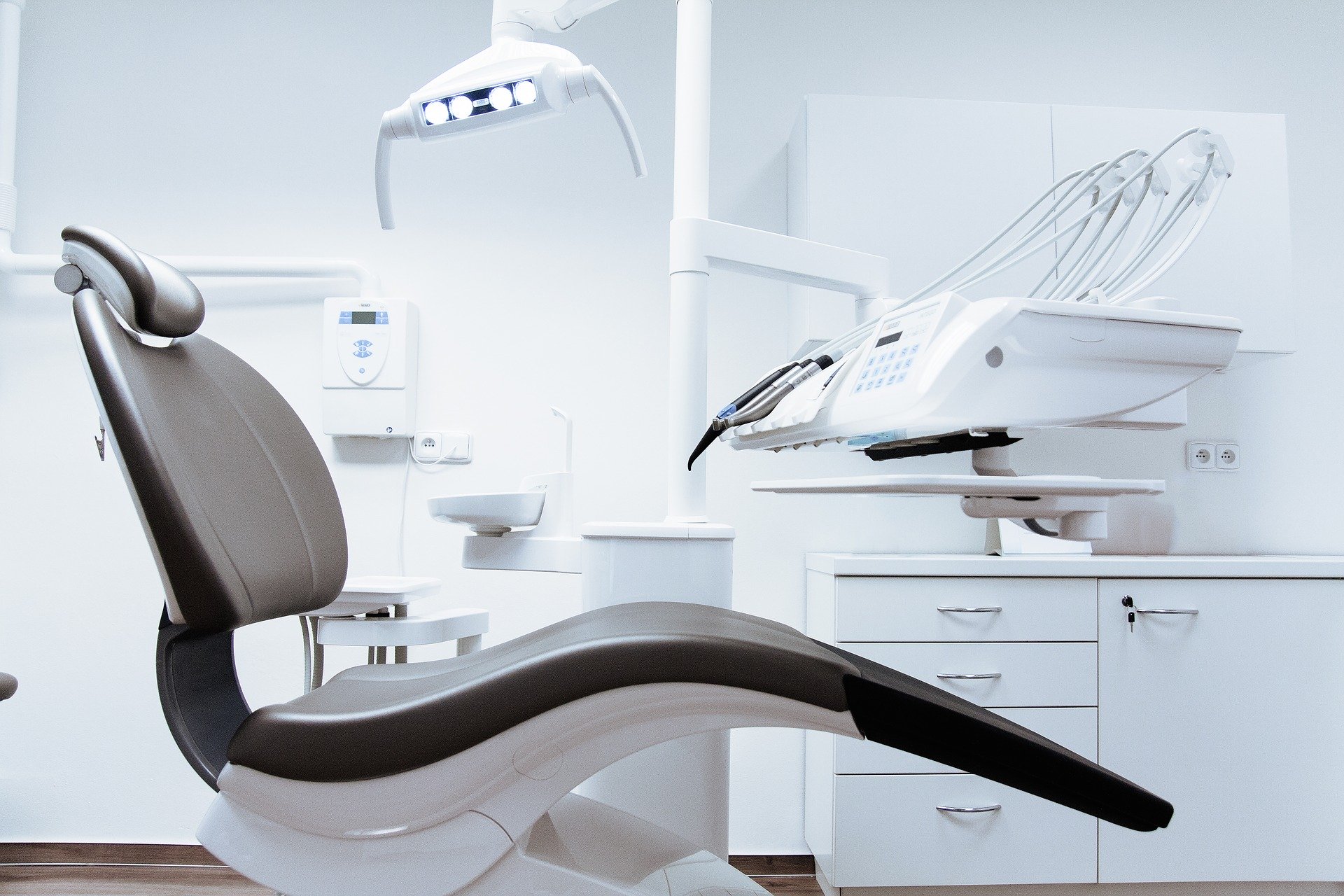 Associazione Difesa Orientamento Consumatori su caso Dentix: “Pronta azione giudiziaria”