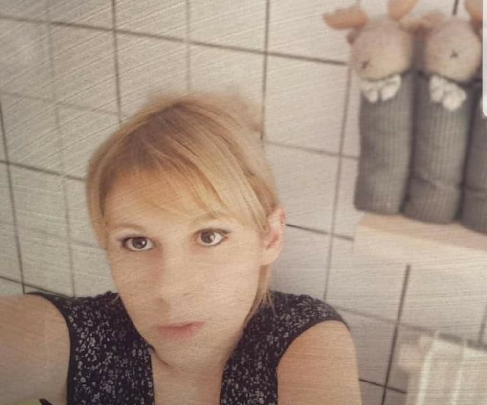 Sabrina Deambrogi: “Mi sono allontanata dalle posizioni estremiste. Ora sono una persona nuova”