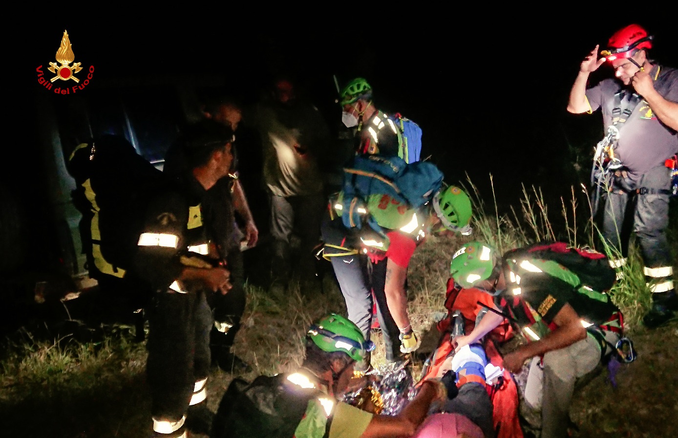 Si fa male durante un’escursione: soccorso in serata sulle sponde del Miseria