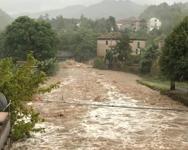 Maltempo nel novese: allagamenti e pali pericolanti