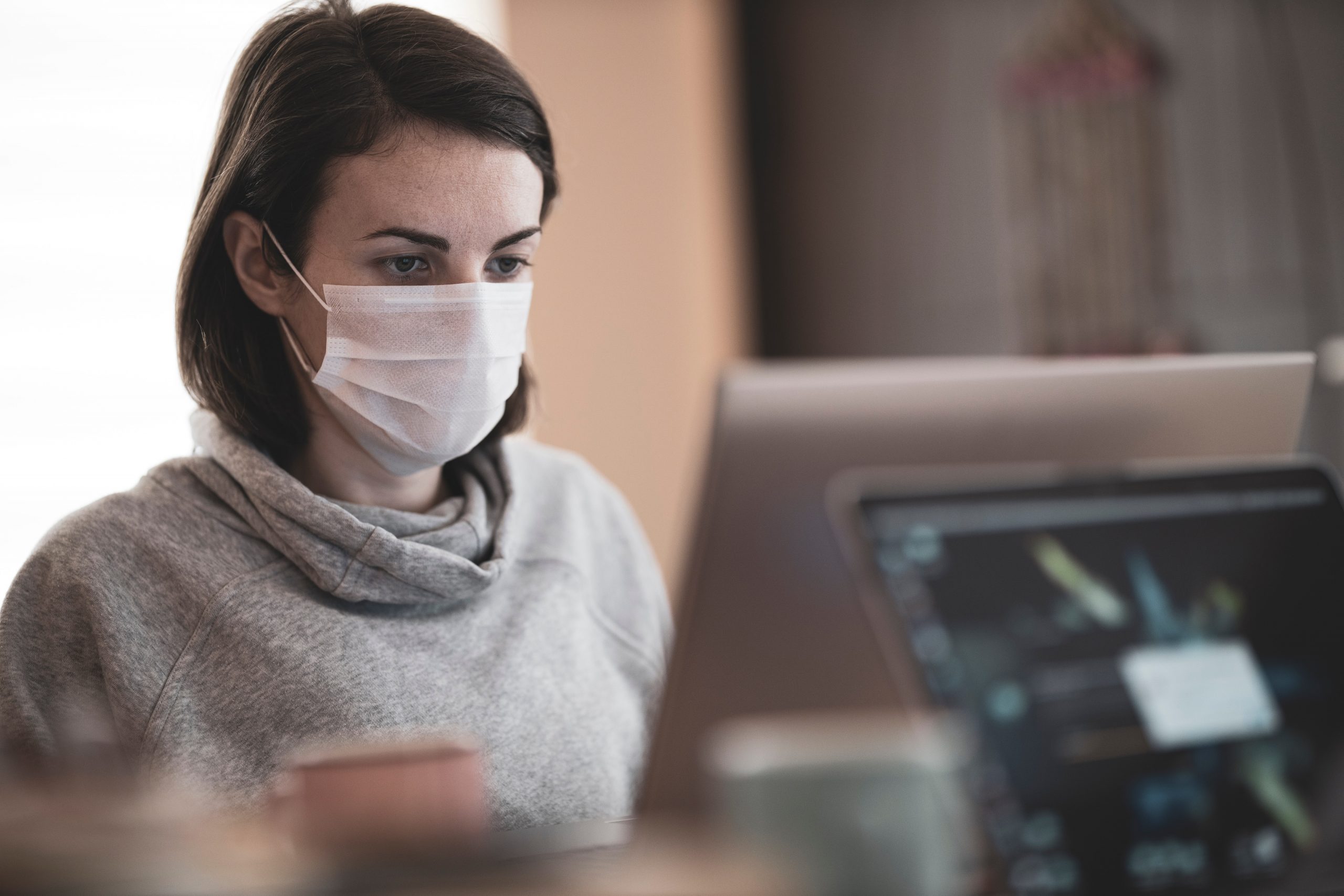 Ordini medici su influenza: “livello pre-allerta, mascherine aiuto validissimo”