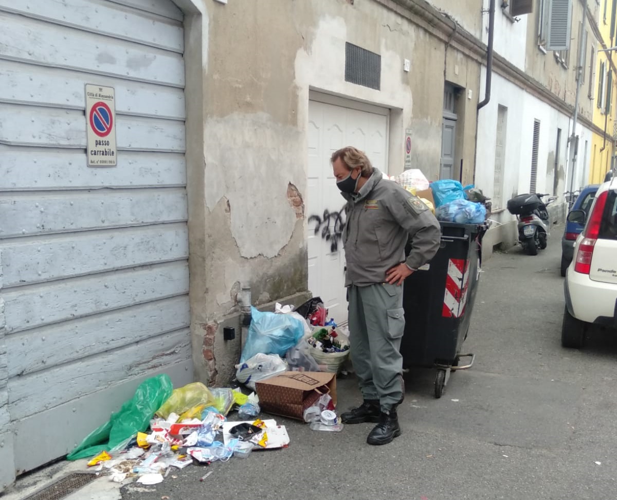 Commissione Sud e Commercianti scendono in campo per un Quartiere Cristo più pulito