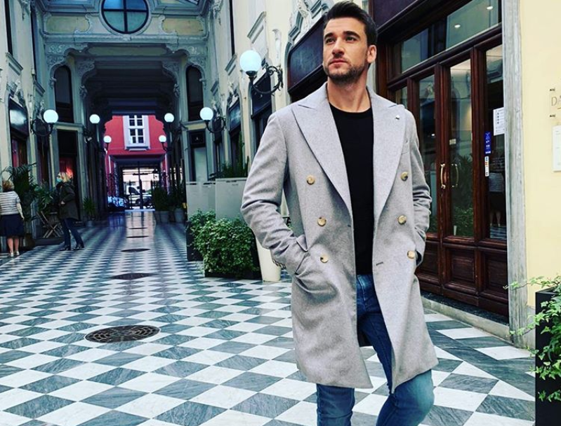 Damiano Carrara arriva ad Alessandria e posta una foto da Galleria Guerci