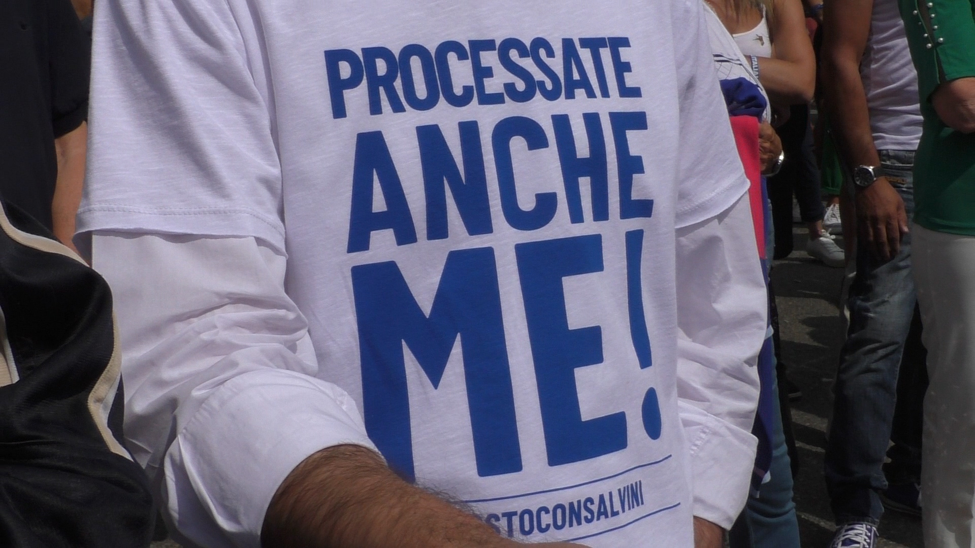 “Processate anche me”: sabato in piazzetta della Lega gazebo e raccolta firme a sostegno di Salvini