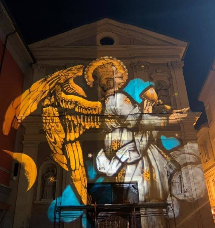 Alessandria di notte è più bella: si accende un Natale pieno di speranza in tutta la città