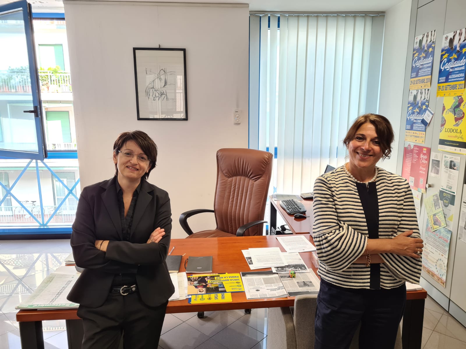 Confesercenti: “Rischio usura. Subito sostegni adeguati. Sì alla tassa ai colossi del web”