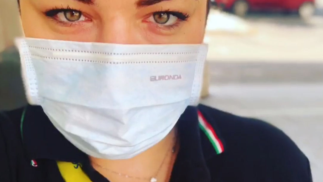 Jessica, da volontaria anti covid a paziente: “Il virus è davanti a tutti, ho allontanato amici che non ci credono”
