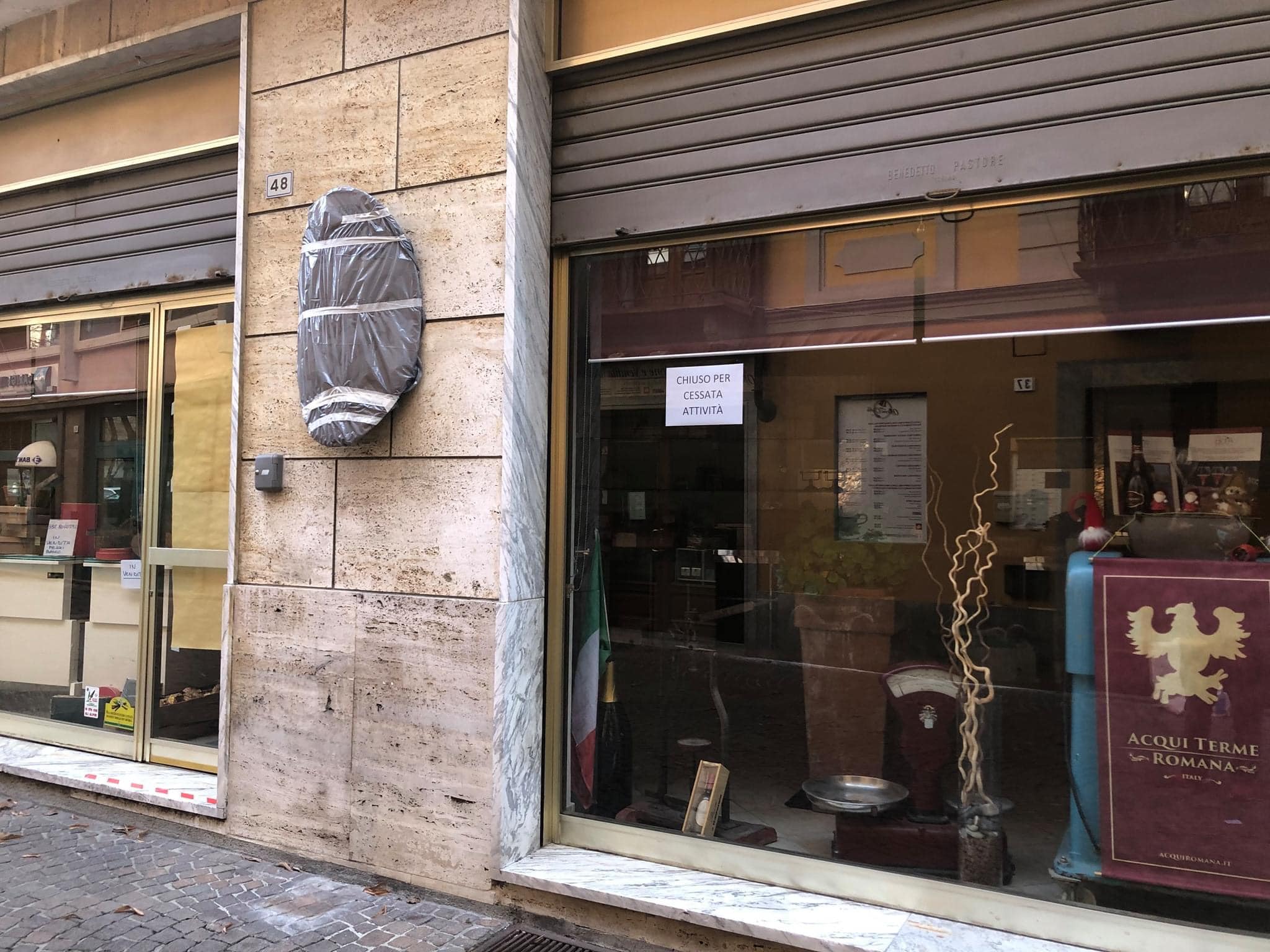 La storica pasticceria di Bertero ad Acqui chiude: “Il Covid ci ha dato una mazzata e i Ristori non coprono le perdite”
