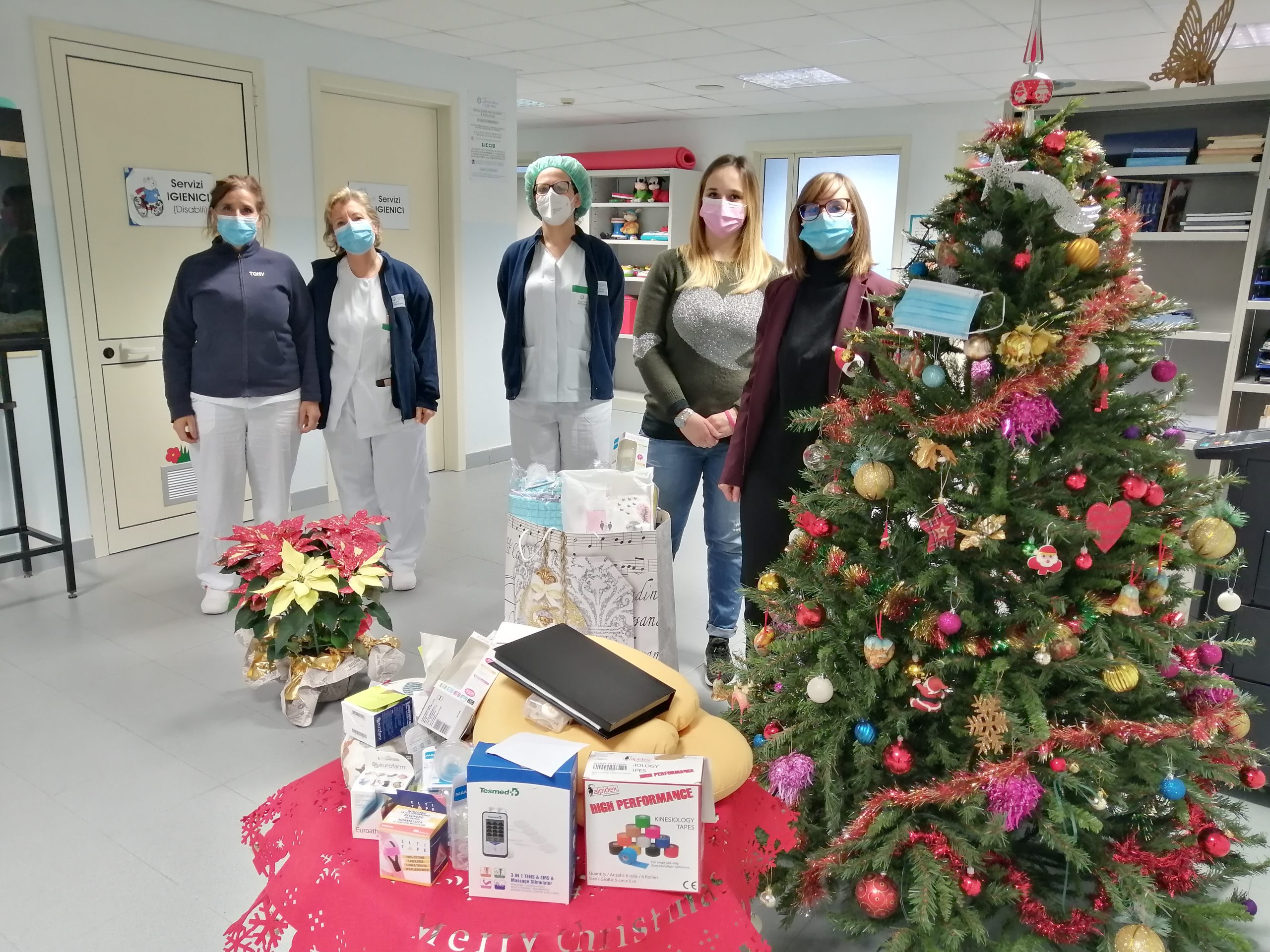 All’Ospedale Infantile donati materiali per la riabilitazione dei bimbi: “Per ricordare Ginevra”