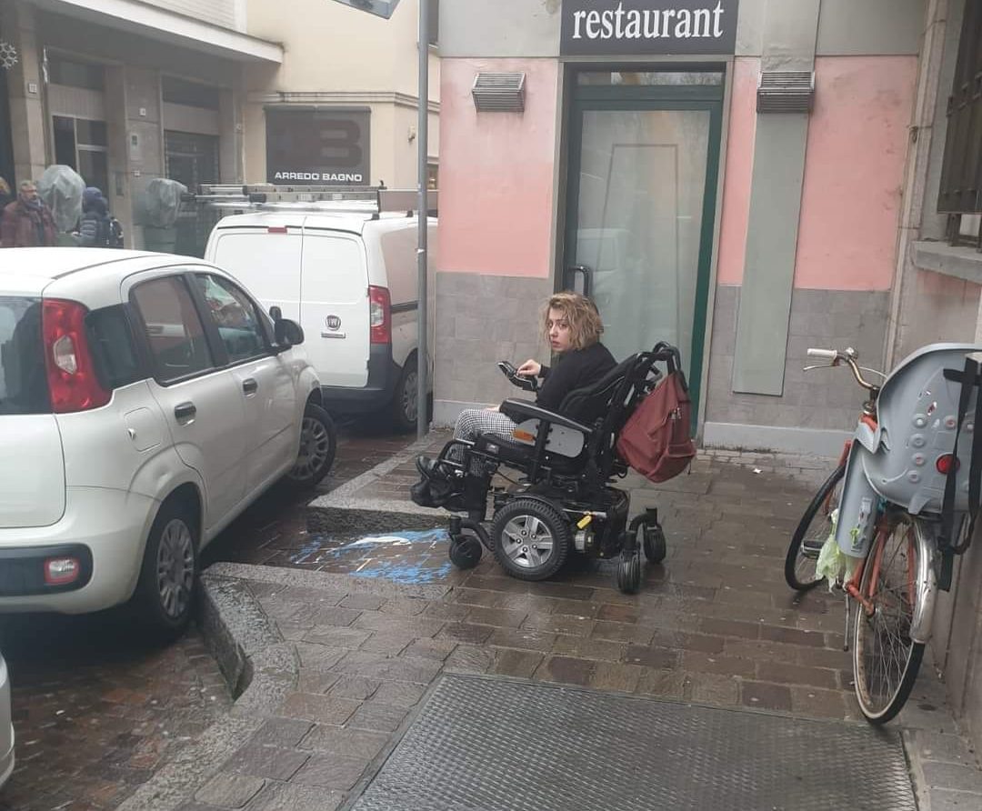“Un minuto solo”: quando gli attimi diventano ostacoli