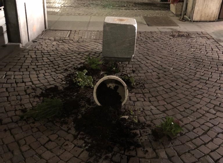 Atti vandalici a Casale: la Polizia ha trovato il responsabile