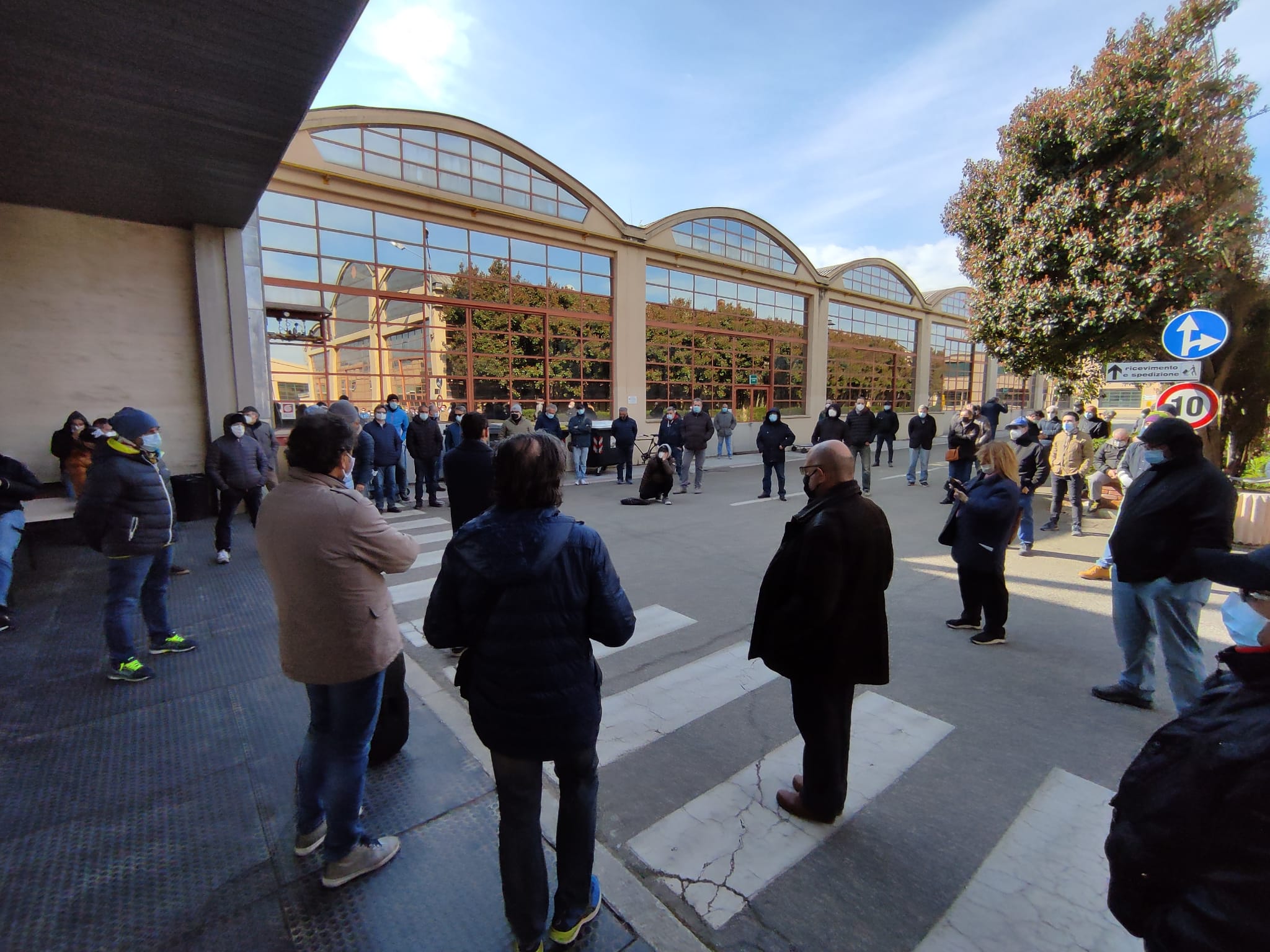 Crisi Cerutti, Pd: “A fianco dei lavoratori, serve l’impegno di istituzioni e forze politiche”