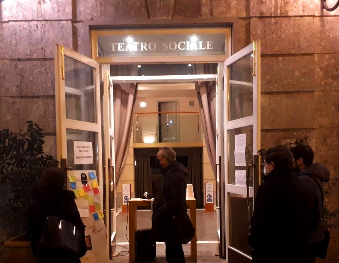 Teatro Sociale di Valenza: “Dal 27 marzo riaperti in zona gialla? Restrizioni penalizzanti”