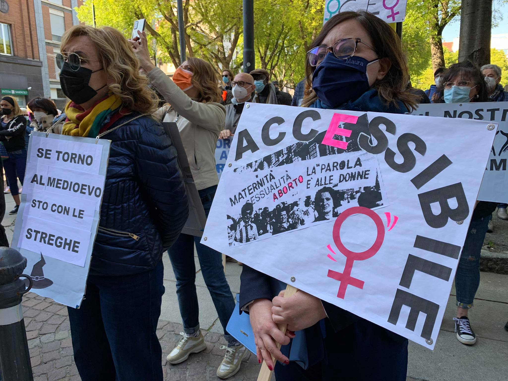 In tanti per difendere la 194 da una politica “fatta da uomini che odiano le donne”