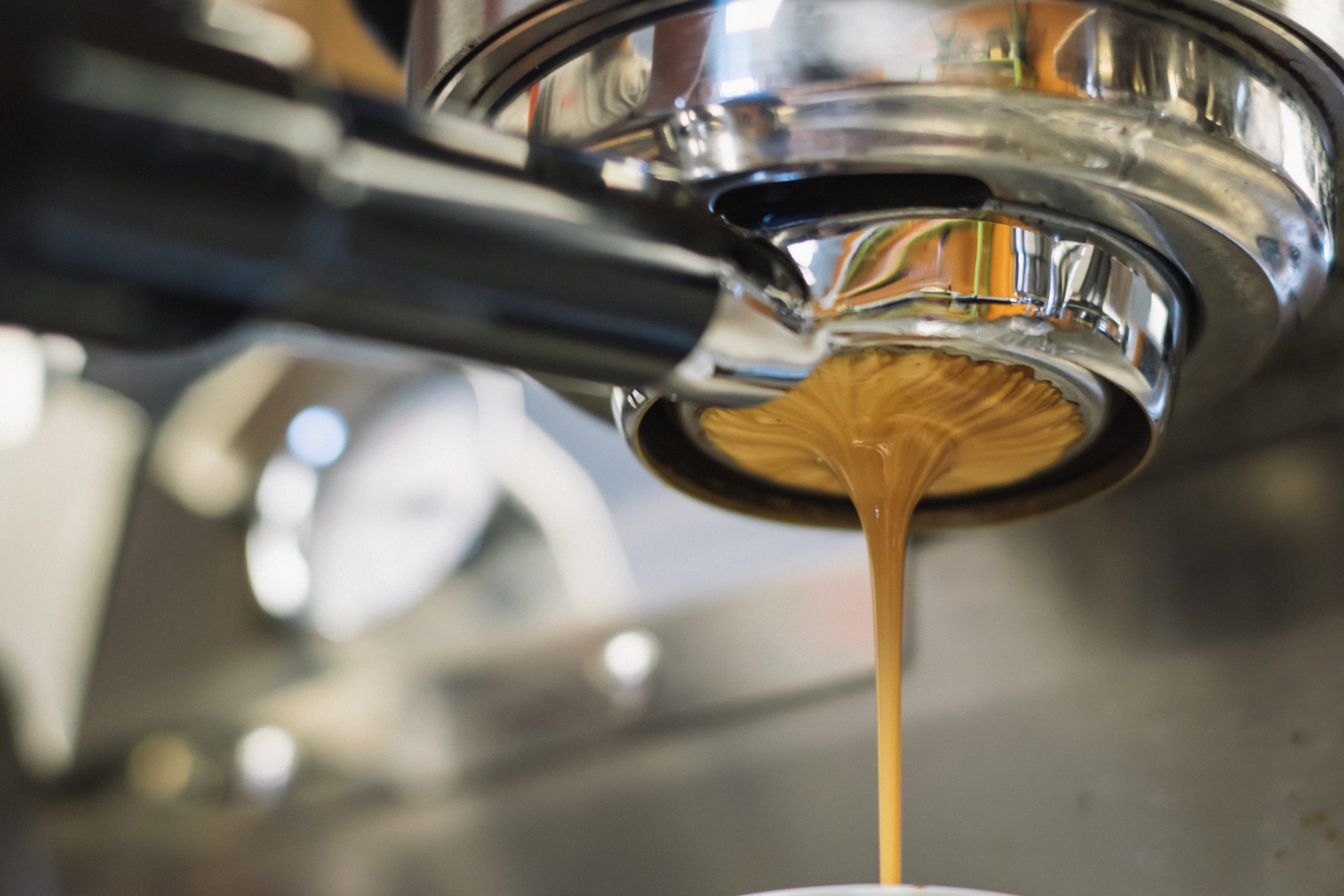 Caffè e mercati storici: la Regione li censirà per valorizzarli