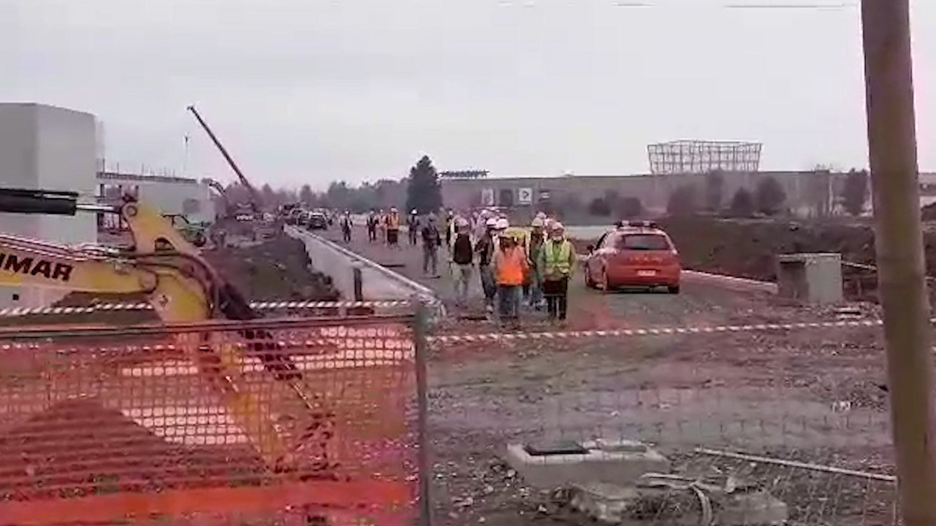 Incidente cantiere Amazon: il dolore dei lavoratori e dei sindacati
