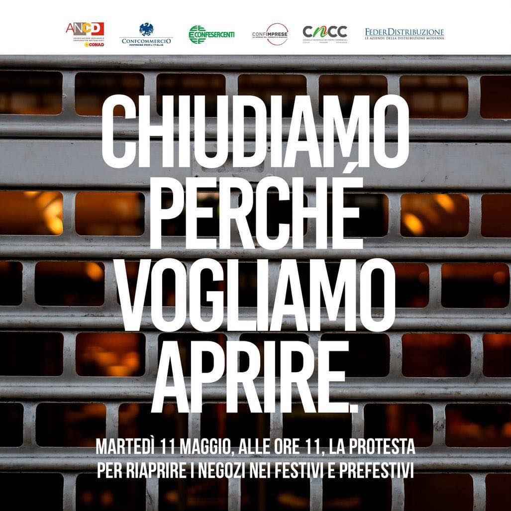 Nei negozi dei centri commerciali saracinesche abbassate per chiedere di riaprire