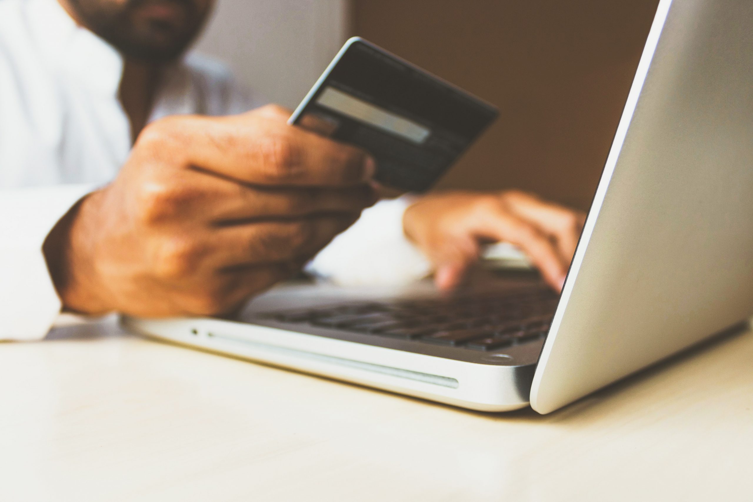 L’e-commerce deve diventare sostenibile: ecco come si stanno attrezzando le aziende