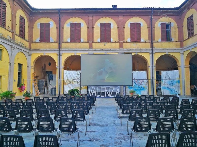 A Valenza arriva lo spettacolo Canzoncine un po’ bambine