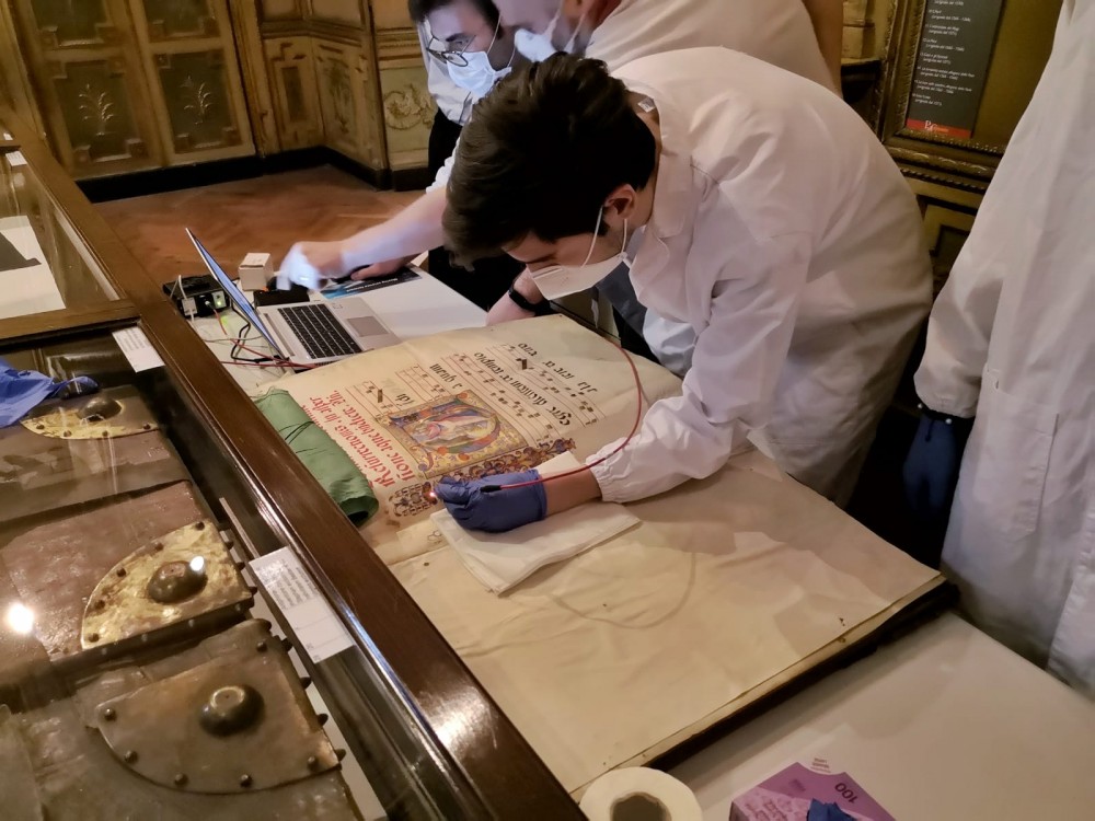 Lo studio dei ragazzi del Volta e del Galilei sui Corali Miniati di San Pio V