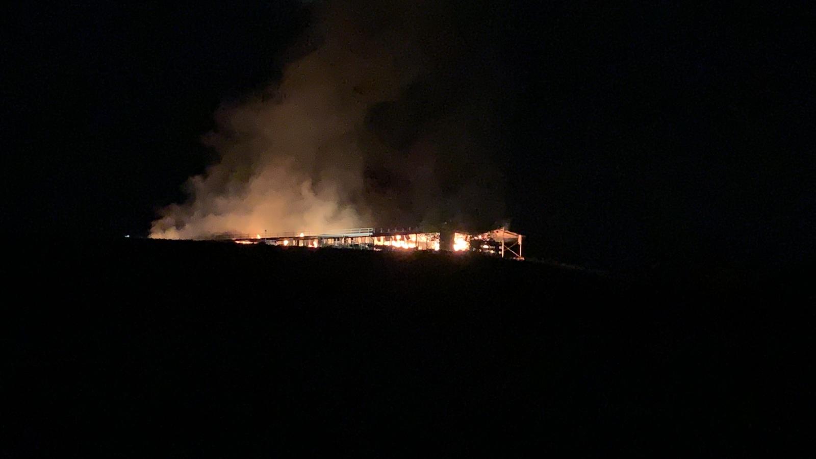 Grosso incendio in un’azienda agricola di Masio [VIDEO]