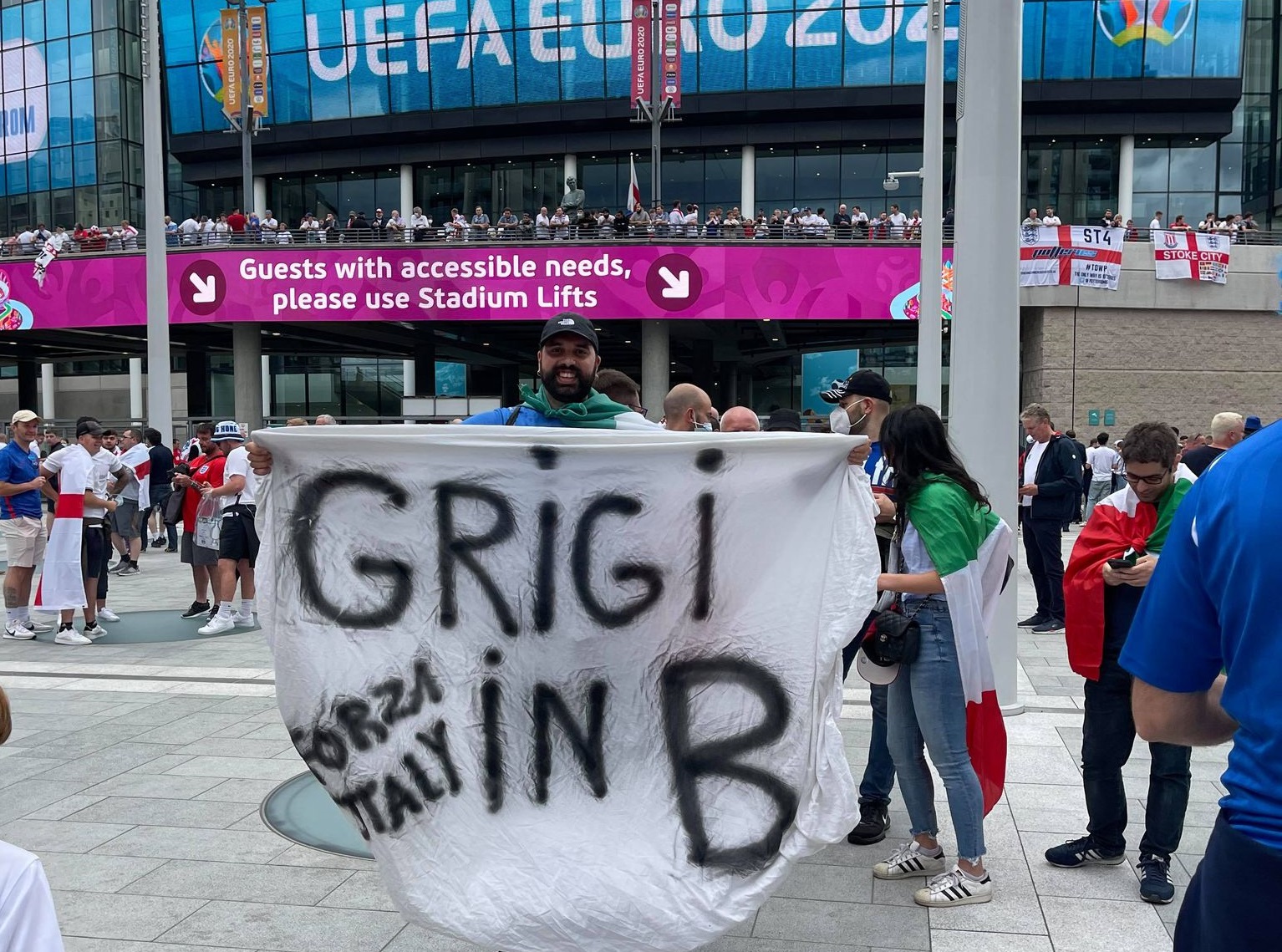Un alessandrino a Wembley: “Lo striscione sui Grigi in B? Dopo il commento Rai ho ricevuto 500 messaggi”