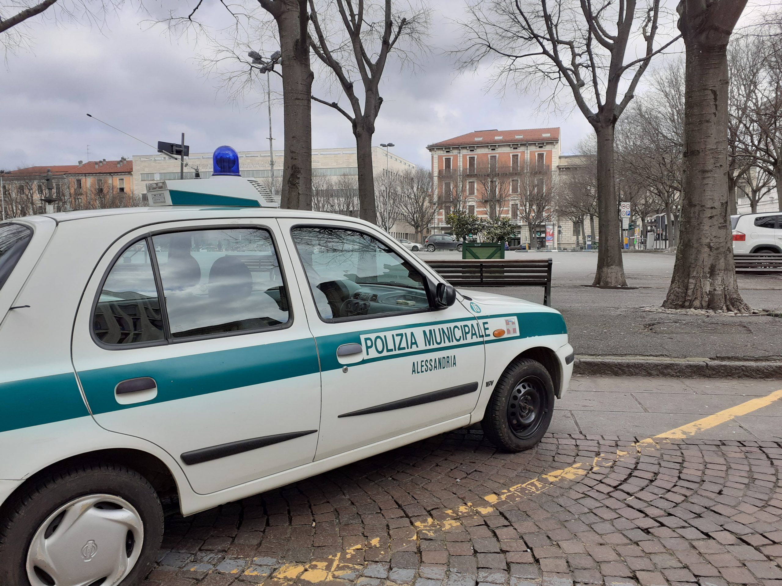 Spaccate Alessandria: da questo venerdì sera una pattuglia in più dei Vigili