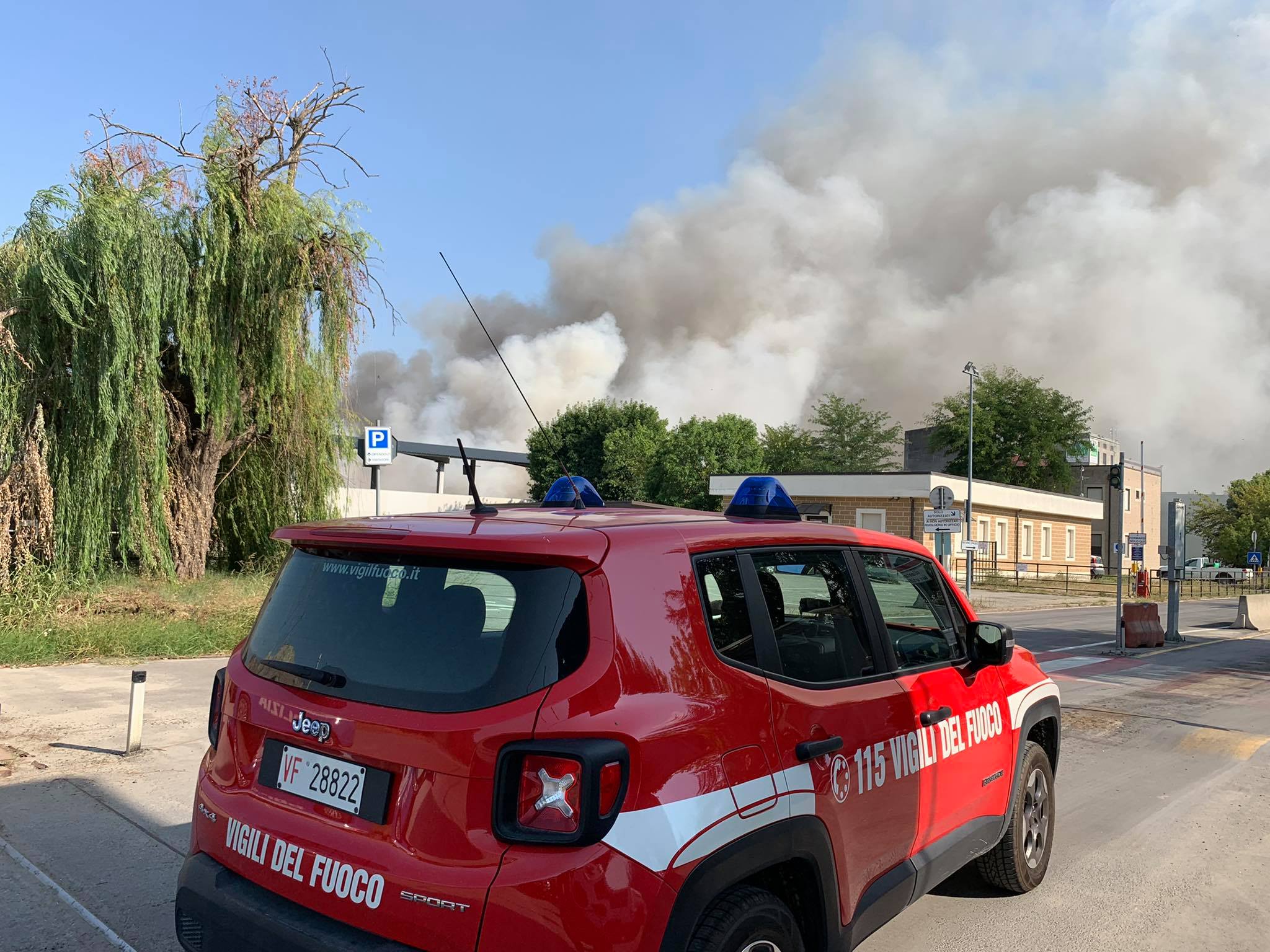 I risultati delle analisi di Arpa dopo l’incendio di Castelceriolo: valori diossine inferiori anche a limiti più restrittivi