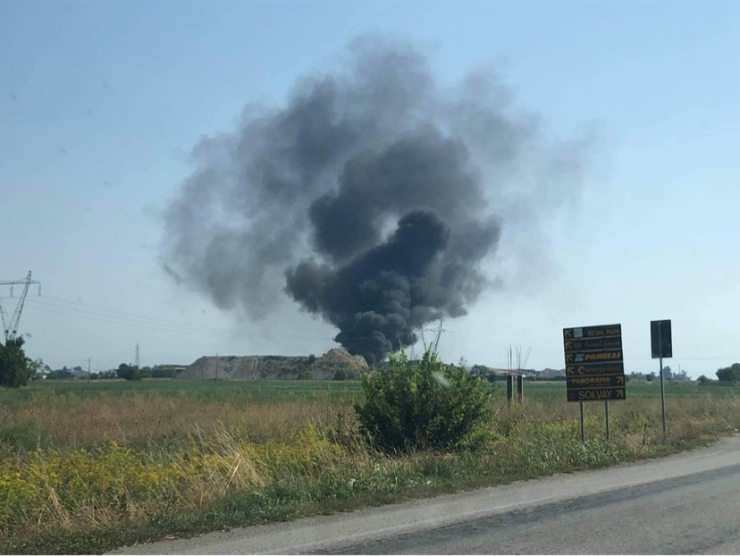 Incendio alla discarica di Castelceriolo