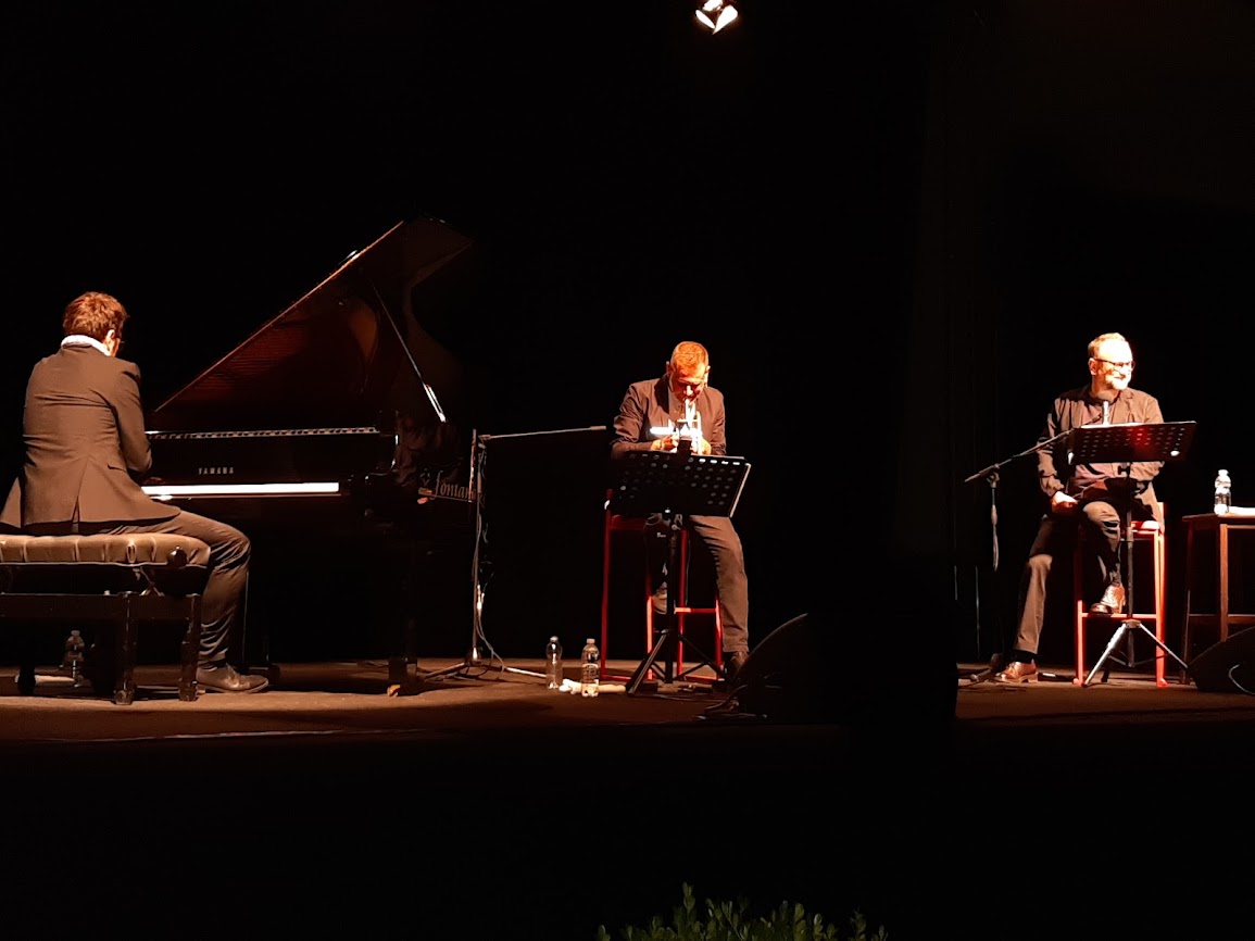 La caduta di un angelo. Ieri “Shadows, omaggio a Chet Baker” ad AstiTeatro