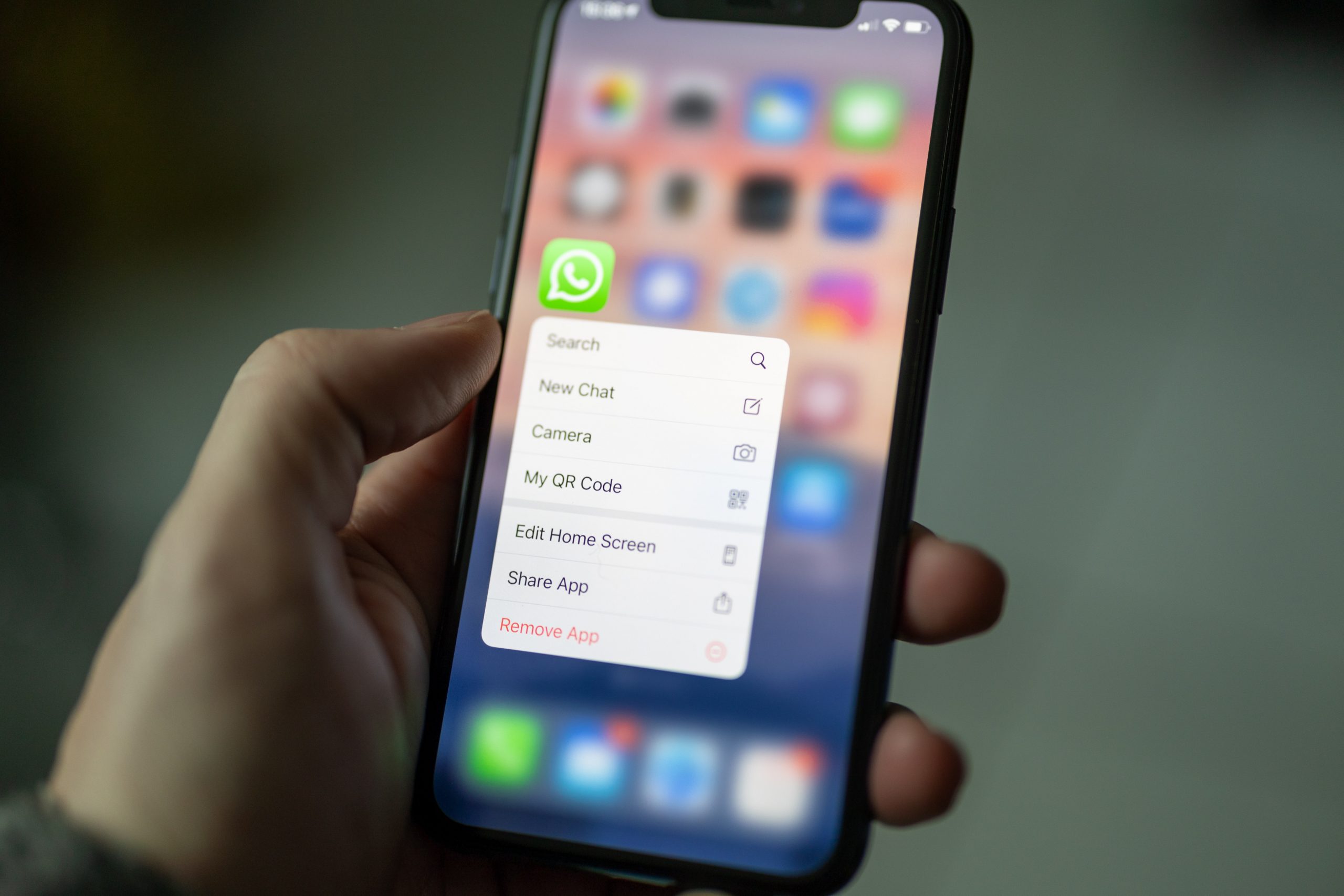 WhatsApp down. Disagi e segnalazioni anche in provincia di Pavia