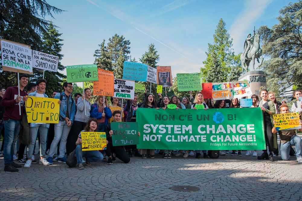 Fridays for Future Alessandria: tre giorni tra cortei, incontri e musica per “la giustizia climatica”