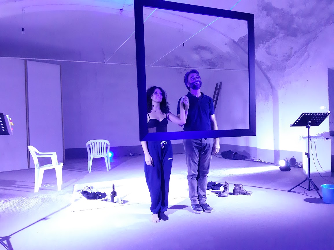 Hotel Blanco di Edoardo Ribatto termina l’estate di Hortus Conclusus. La recensione