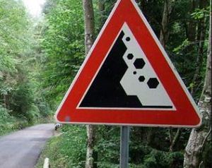 Massi lungo la strada 456 del Turchino all’altezza di Rossiglione